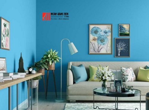 Tường màu xanh nên chọn rèm cửa màu gì