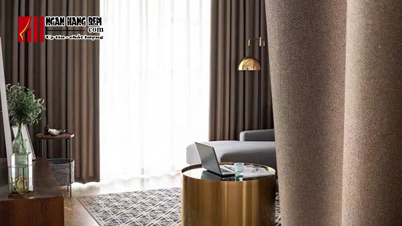 Rèm phòng khách hợp mệnh Thổ
